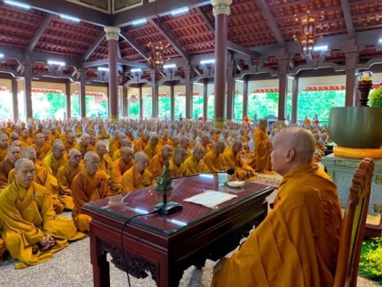 Dâng hoa mùa An cư Kiết hạ